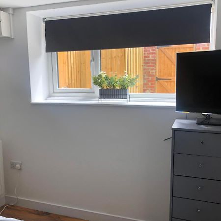 Exclusive Modern Decorated 1 Bedroom Detached Studio نيوبورت المظهر الخارجي الصورة