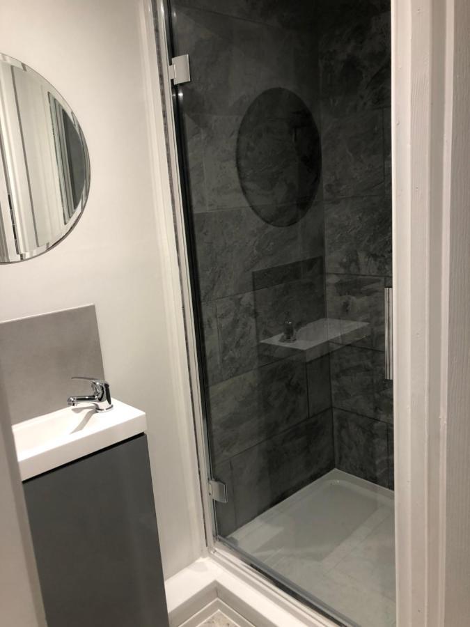 Exclusive Modern Decorated 1 Bedroom Detached Studio نيوبورت المظهر الخارجي الصورة